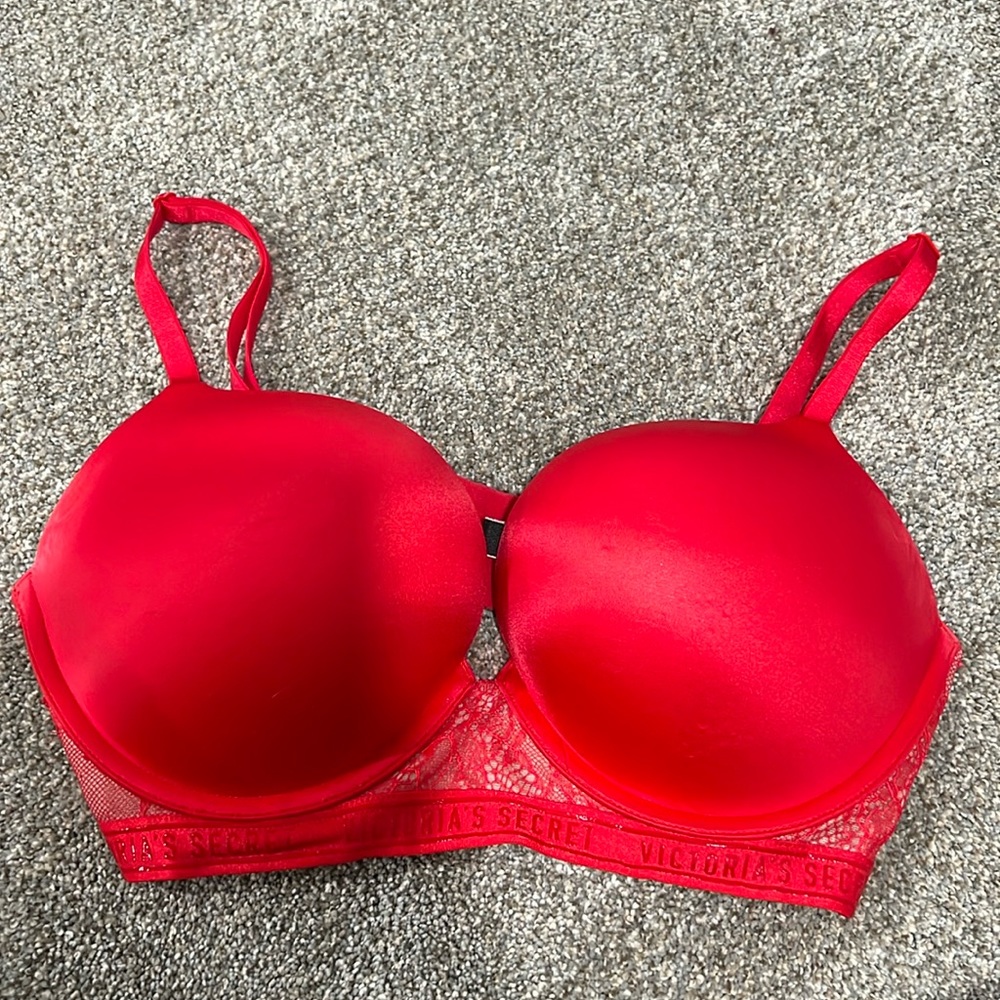 2/$20!! Bombshell bra